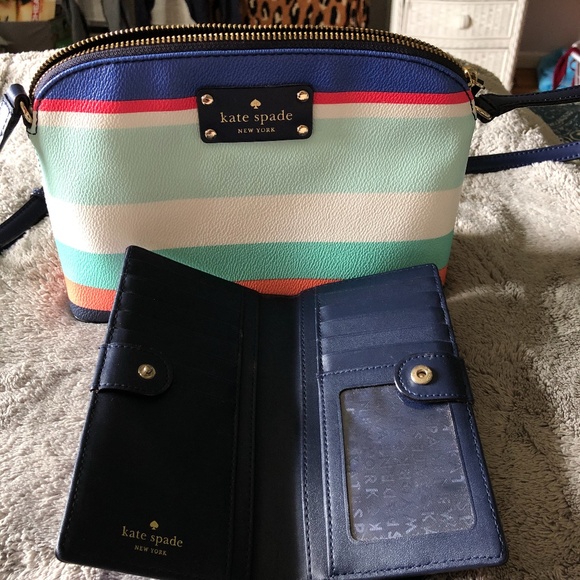Kate Spade Cross-Body Bag and Matching Wallet - Picture 8 of 8